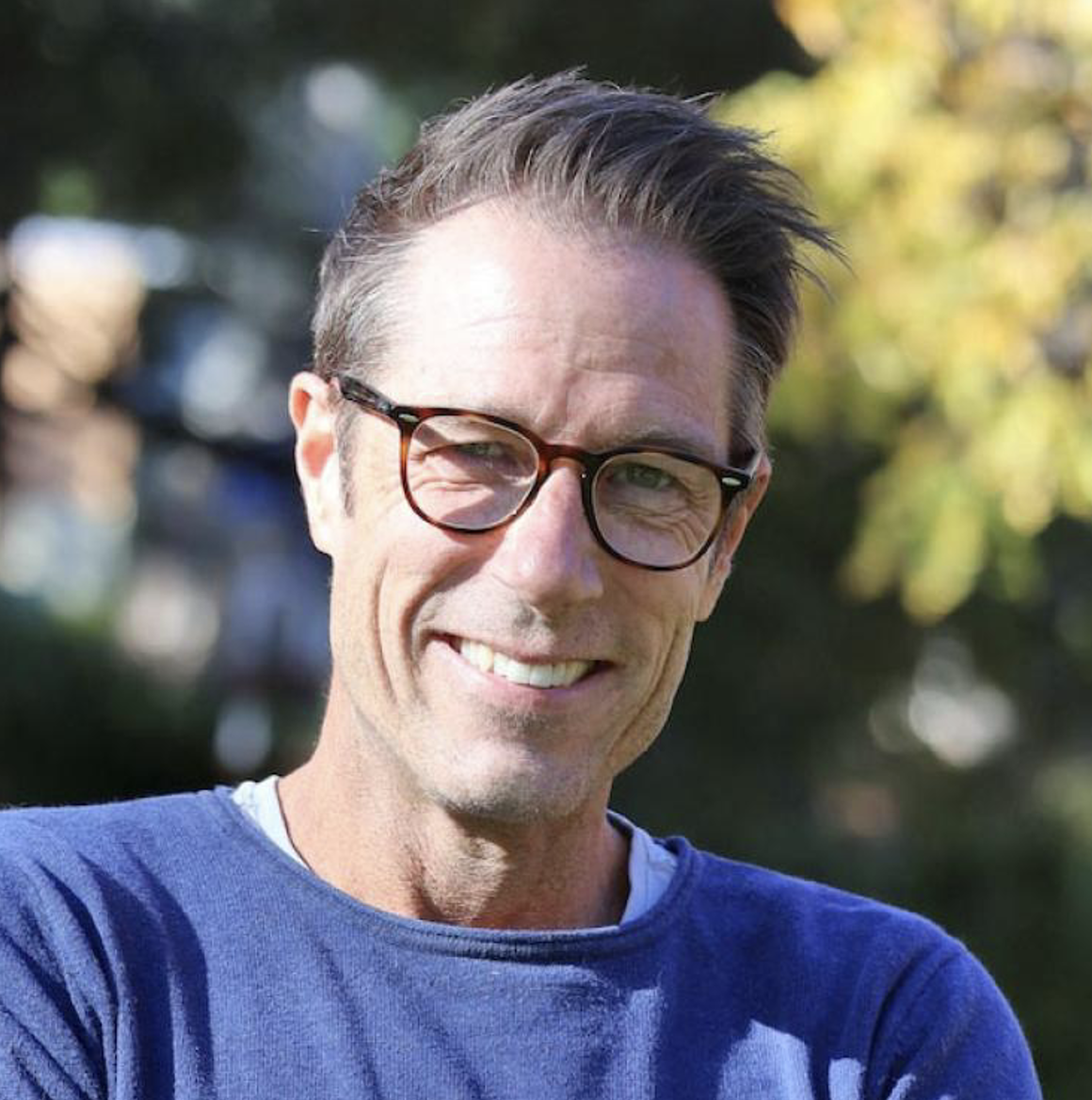 Julian Taylor headshot